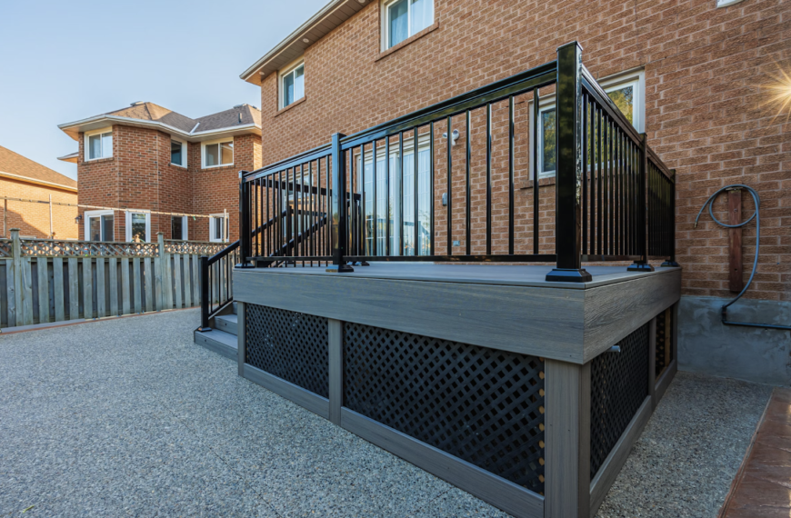 Choosing the Best Deck Railings for Your Toronto Home