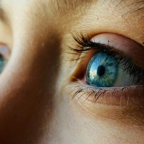 How Cataract Surgery Restores Clear Vision in Aging Eyes