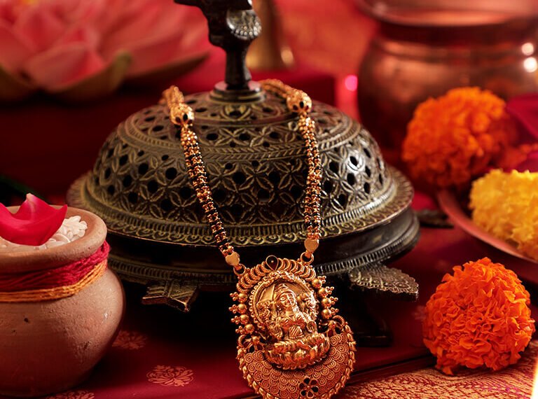 Temple Jewellery Mangalsutra: A Timeless Tradition from Jaipur’s Finest Manufacturers”