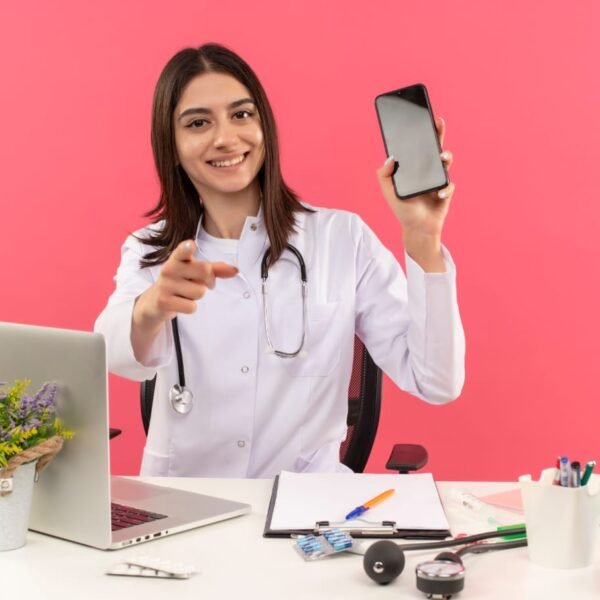 How Online Dermatologists Prescribe and Follow Up on Treatments?