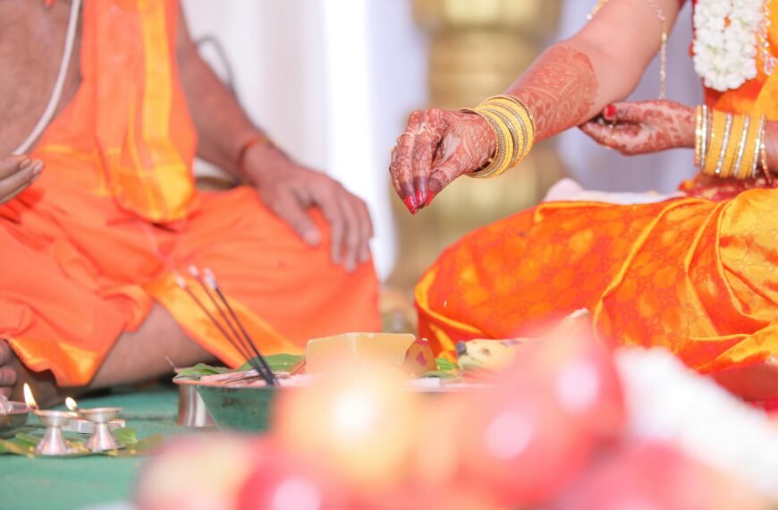 How Online Puja Bookings Are Transforming Festival Celebrations in India