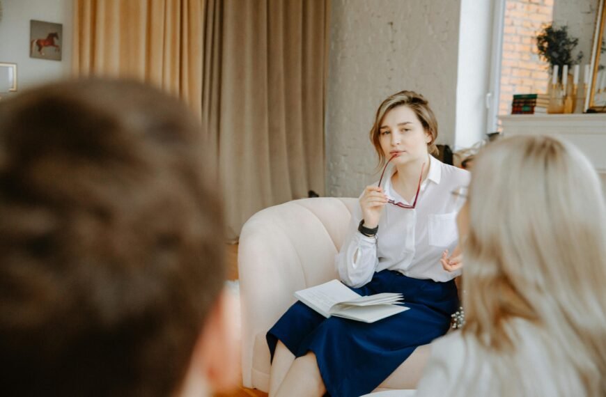 How to Find the Right Therapist for You