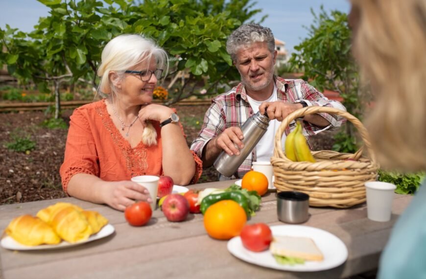 How Nutrition and Brain Health Go Hand in Hand as We Age