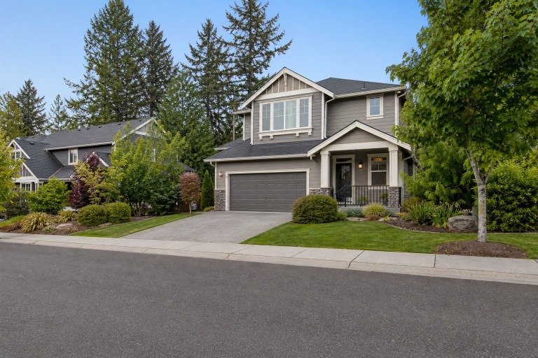 What Buyers Notice During a Home Tour: A Practical 2026 Checklist