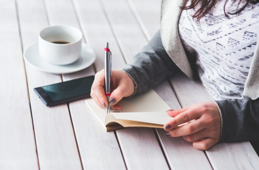 Which Online Degree Is Best for Career Switchers?