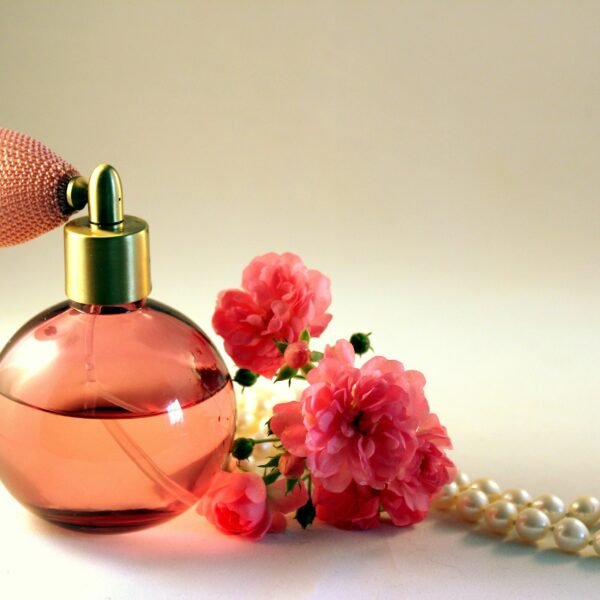 Why Designer-Inspired Perfumes Appeal to Shoppers Seeking Affordable Fragrances